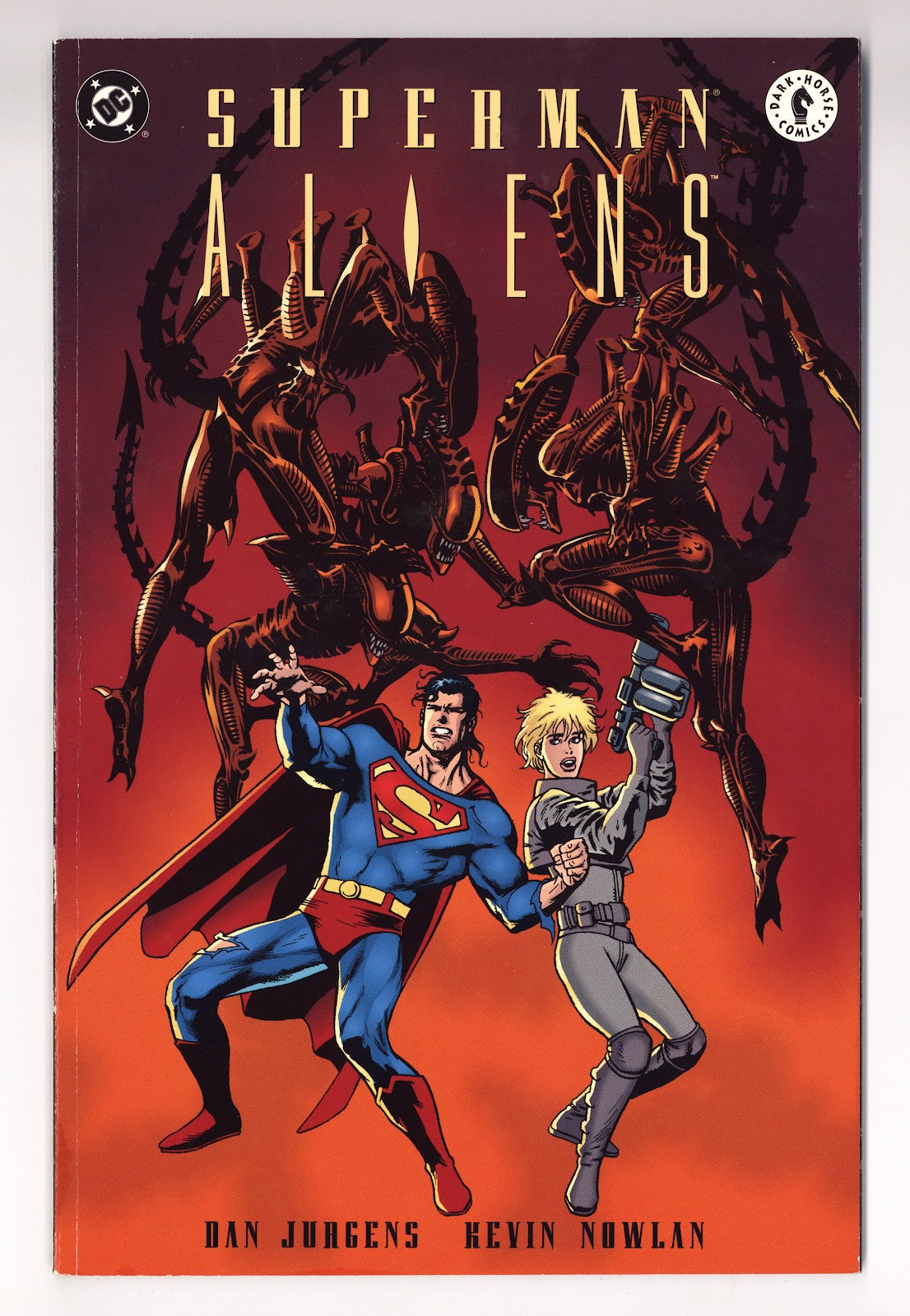 Superman vs. Aliens 2 Mid Grade (1995) 