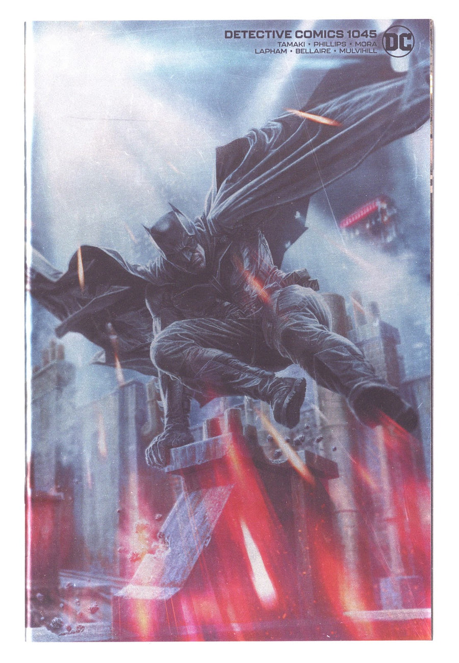 Detective Comics Vol 3 1045  High Grade   (2022) Bermejo Foil  Variant