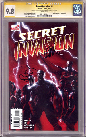 Secret Invasion Vol 1 1 CGC 9.8 (NM/M) (2008) Signed x2 Cover Bendis & Yu