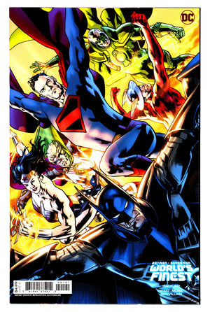 Batman Superman Worlds Finest 21 Hitch Variant (2023)