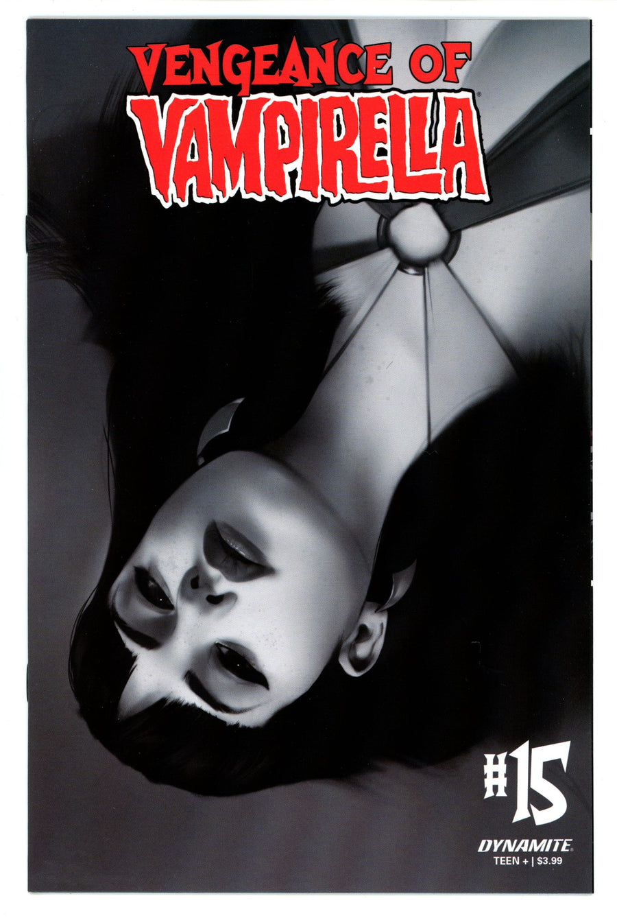 Vengeance of Vampirella Vol 2 15 NM (9.4) (2021) Oliver B&W Incentive Variant 