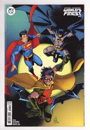 Batman Superman Worlds Finest 46 Izaakse Variant (2025)