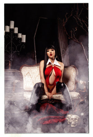 Vengeance of Vampirella Vol 2 23 High Grade (2021) Cosplay Virgin Incentive Variant