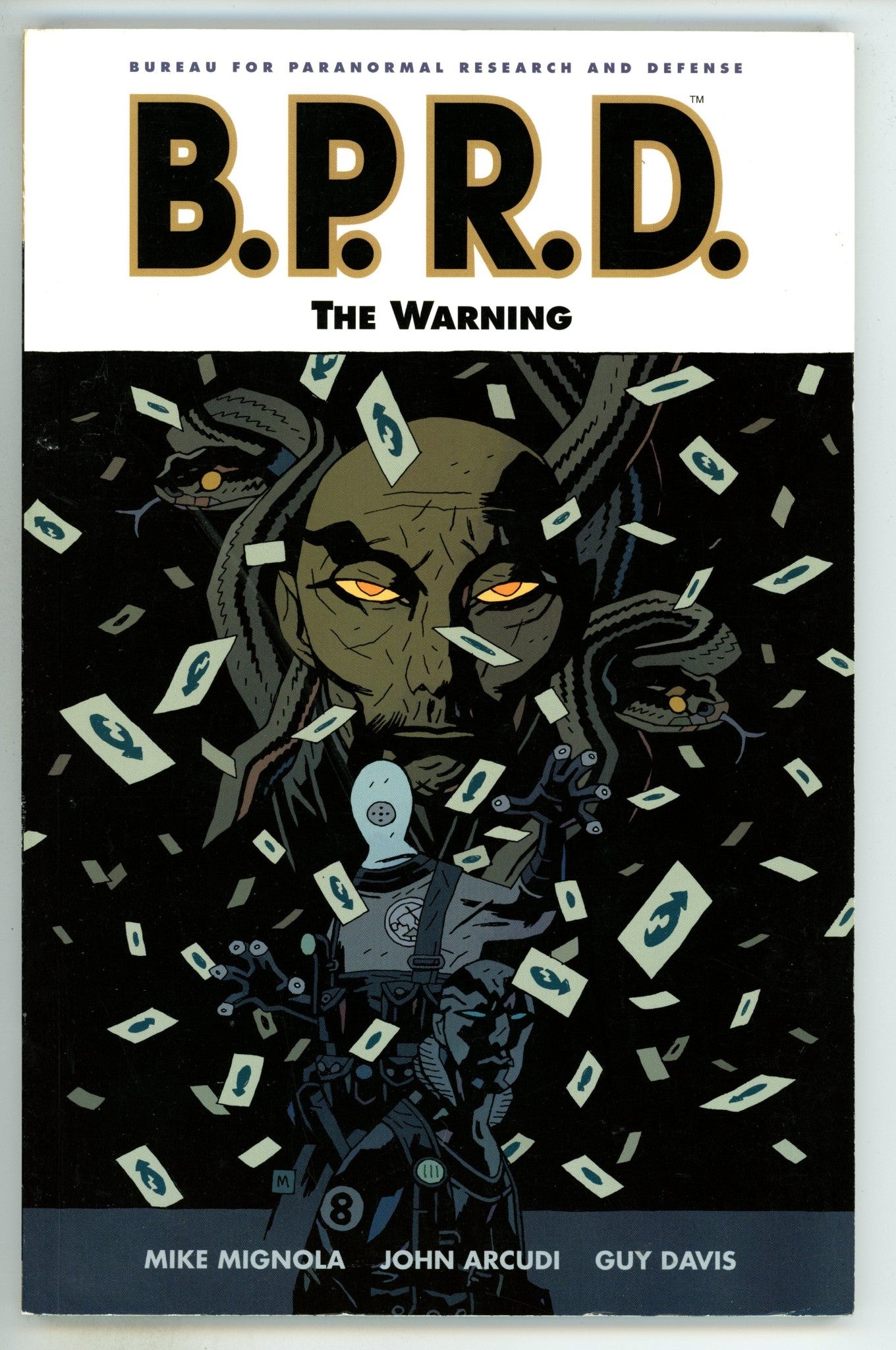 B.P.R.D. TPB Vol 10   Mid Grade   (2009)       