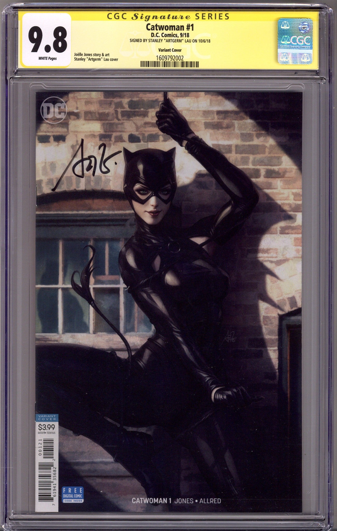 Catwoman Vol 5 1 CGC 9.8 (NM/M) (2018) Artgerm Variant Signed x1 Cover Artgerm 
