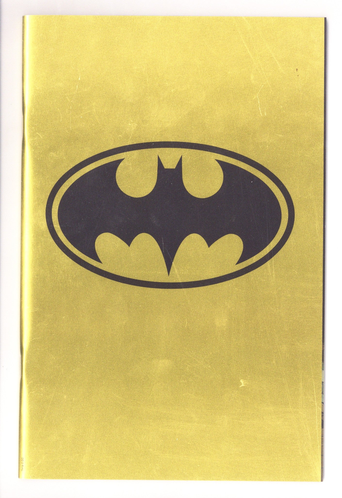 Batman Vol 3 135 (900)  NM (9.4)   (2023) Gold Foil Insignia   Exclusive Variant  