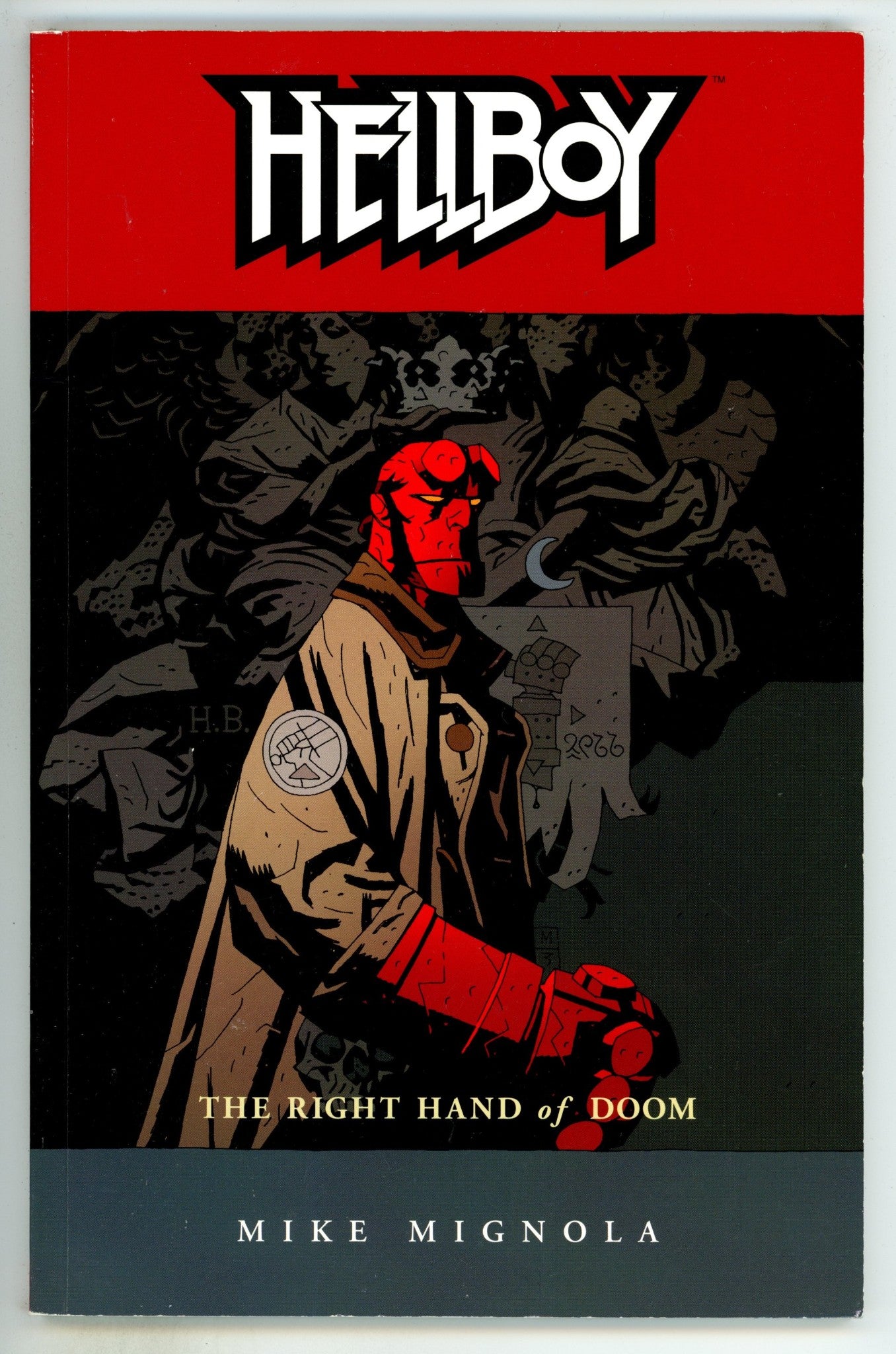 Hellboy TPB Vol 4   Mid Grade   (2003)     2nd Print  