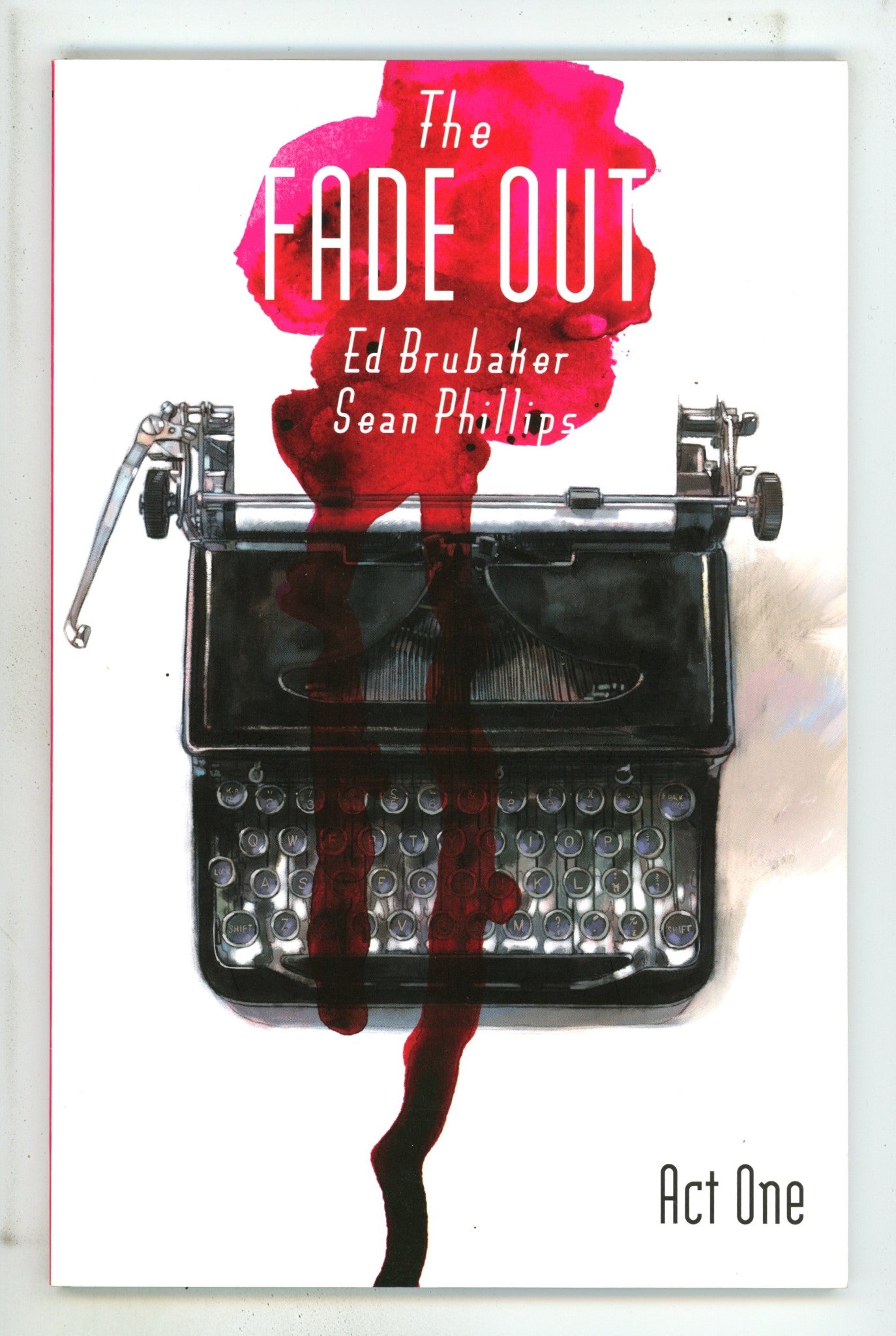 The Fade Out TPB Vol 1 Mid Grade (2015) 