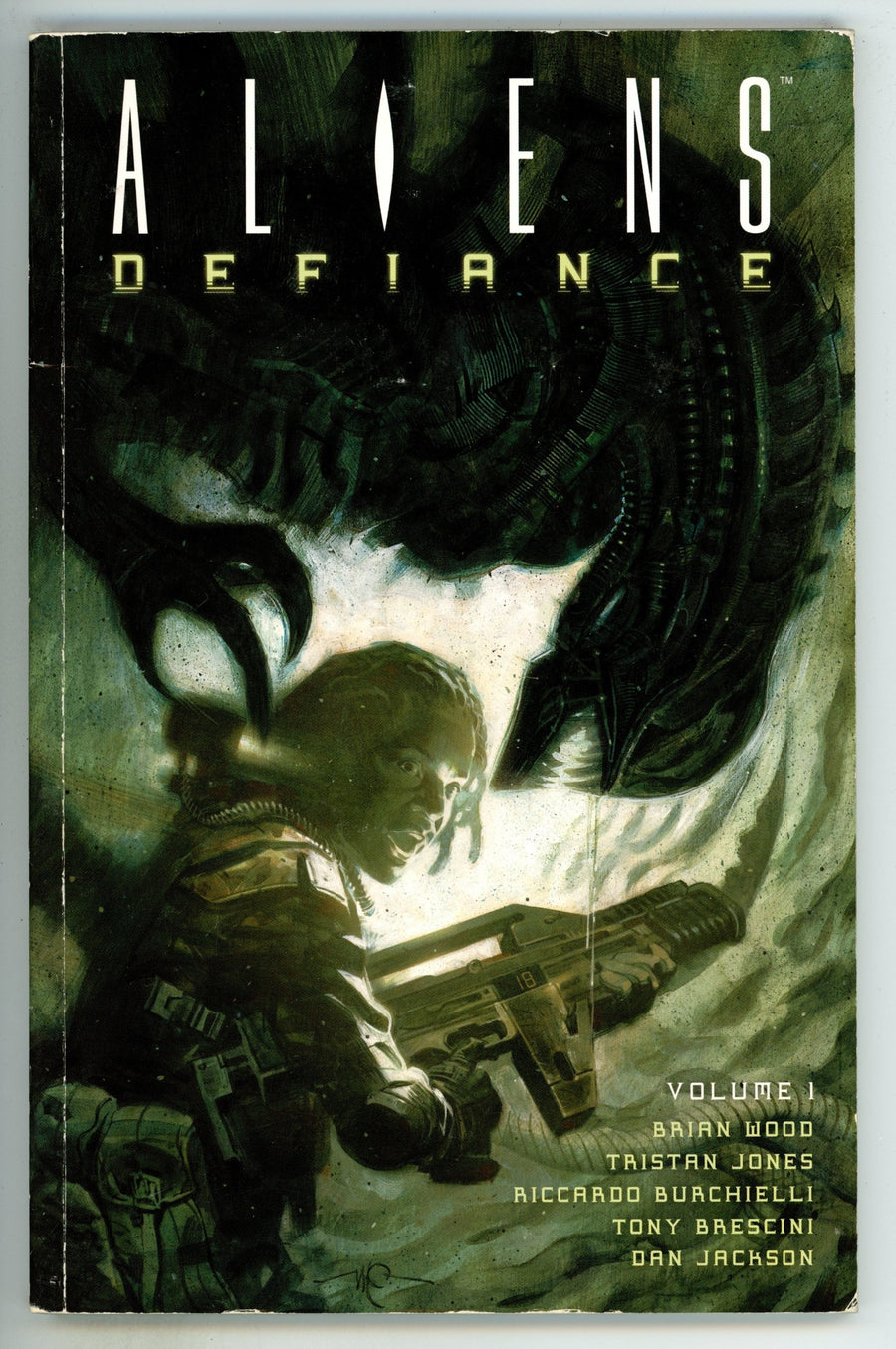 Aliens: Defiance TPB Vol 1   Low Grade   (2017)       