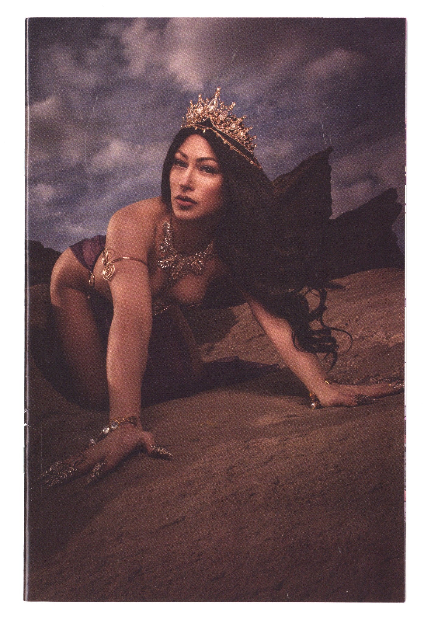 Dejah Thoris versus John Carter 6 Mid Grade (2022) Virgin Cosplay Incentive Variant 