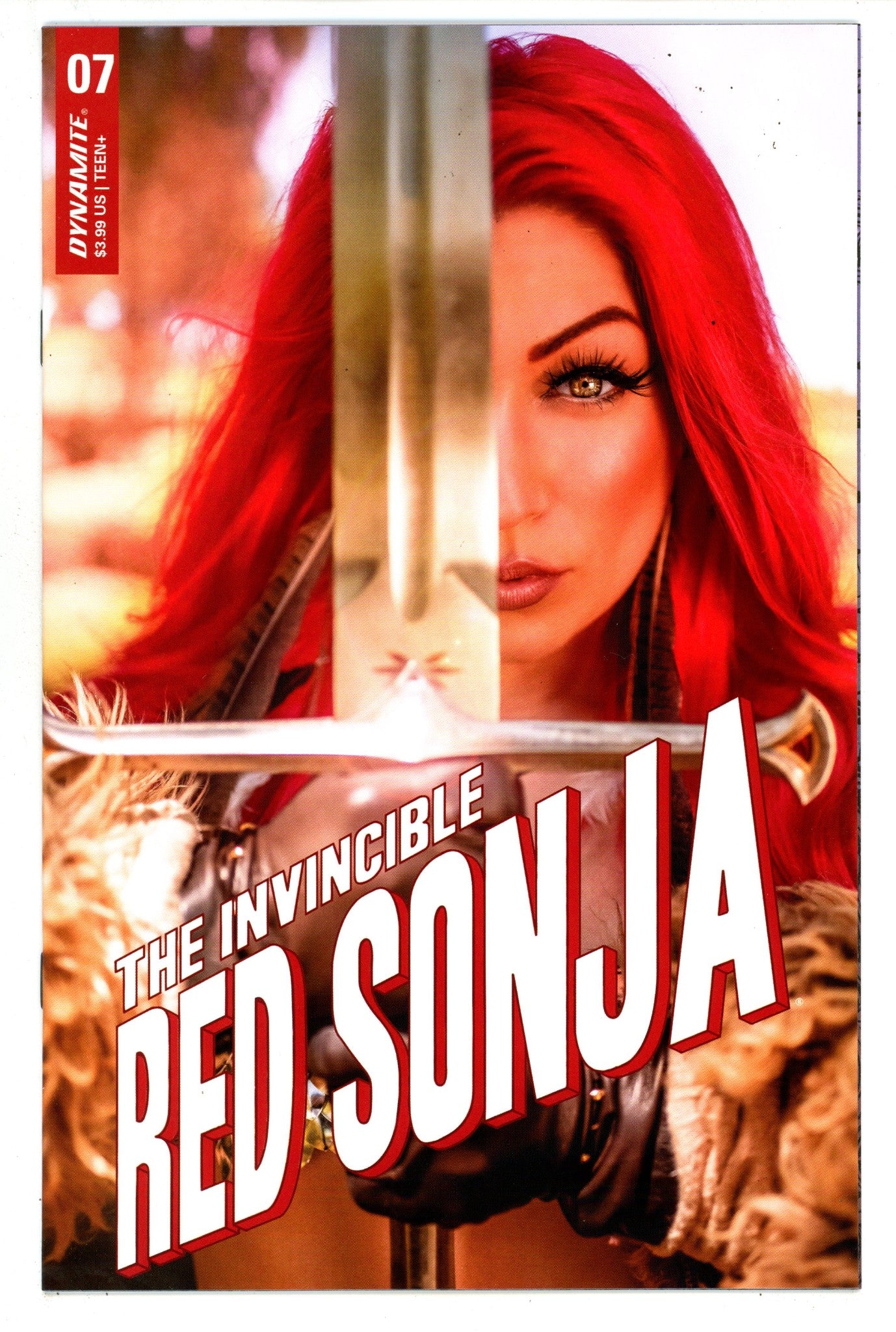 The Invincible Red Sonja 7 High Grade (2022) Cosplay Variant 