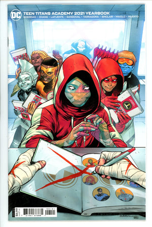 Teen Titans Academy 2021 Yearbook 1 High Grade (2021) Sandoval Variant