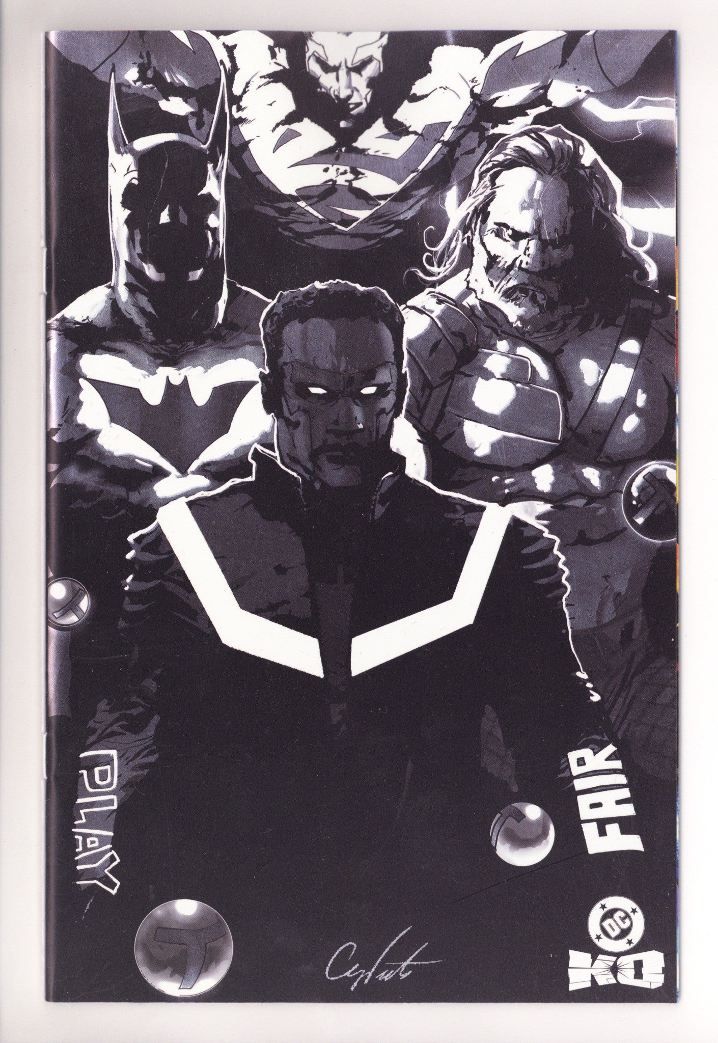 Justice League Unlimited 14 Subić Glow in the Dark Variant (2025)