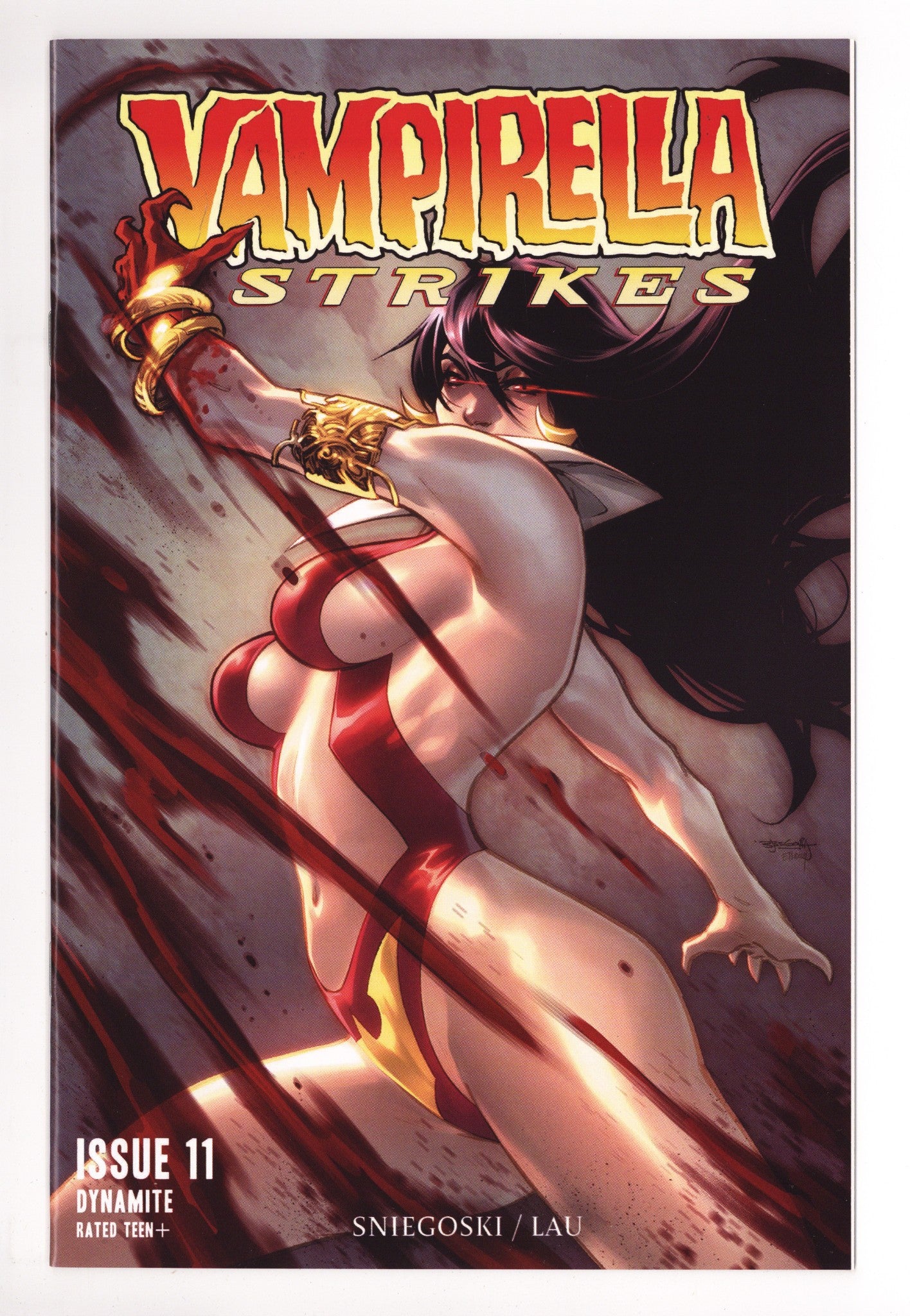 Vampirella Strikes Vol 3 11  High Grade   (2023) Segovia     Variant  