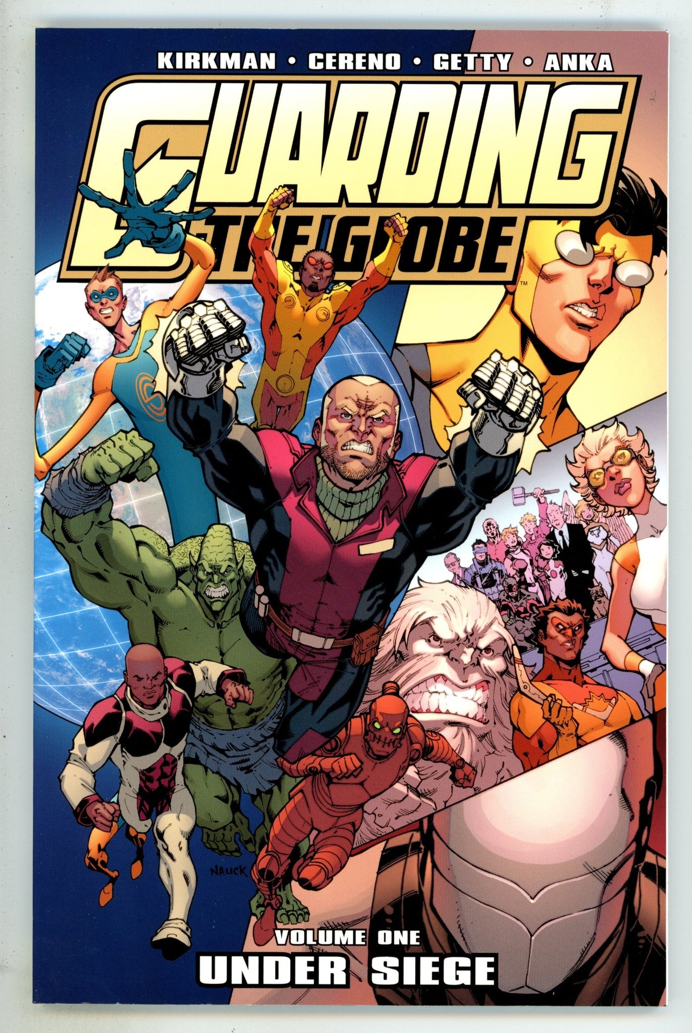 Guarding the Globe TPB Vol 1   High Grade   (2012)       