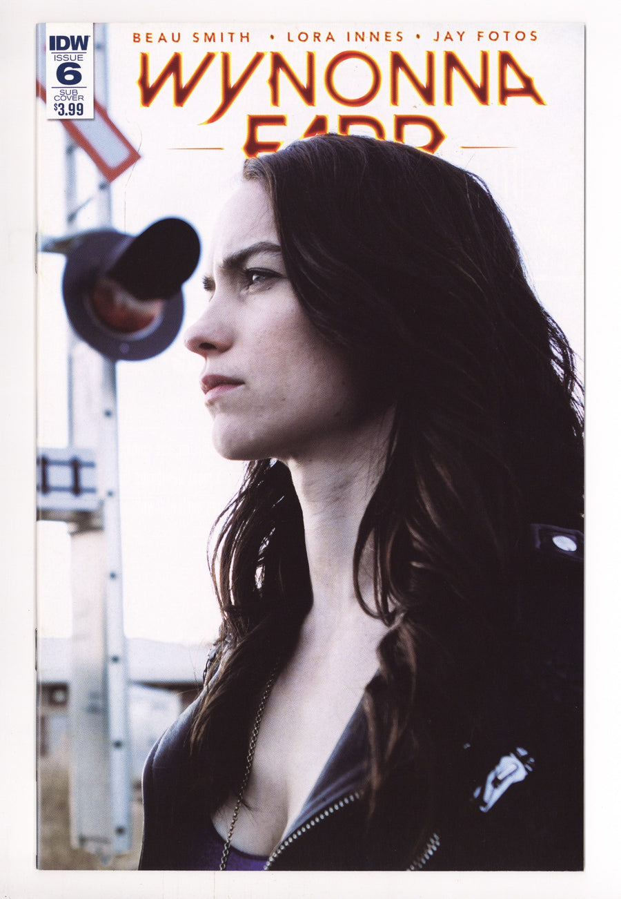 Wynonna Earp 6 VF+ (8.5) (2016) Photo Variant 