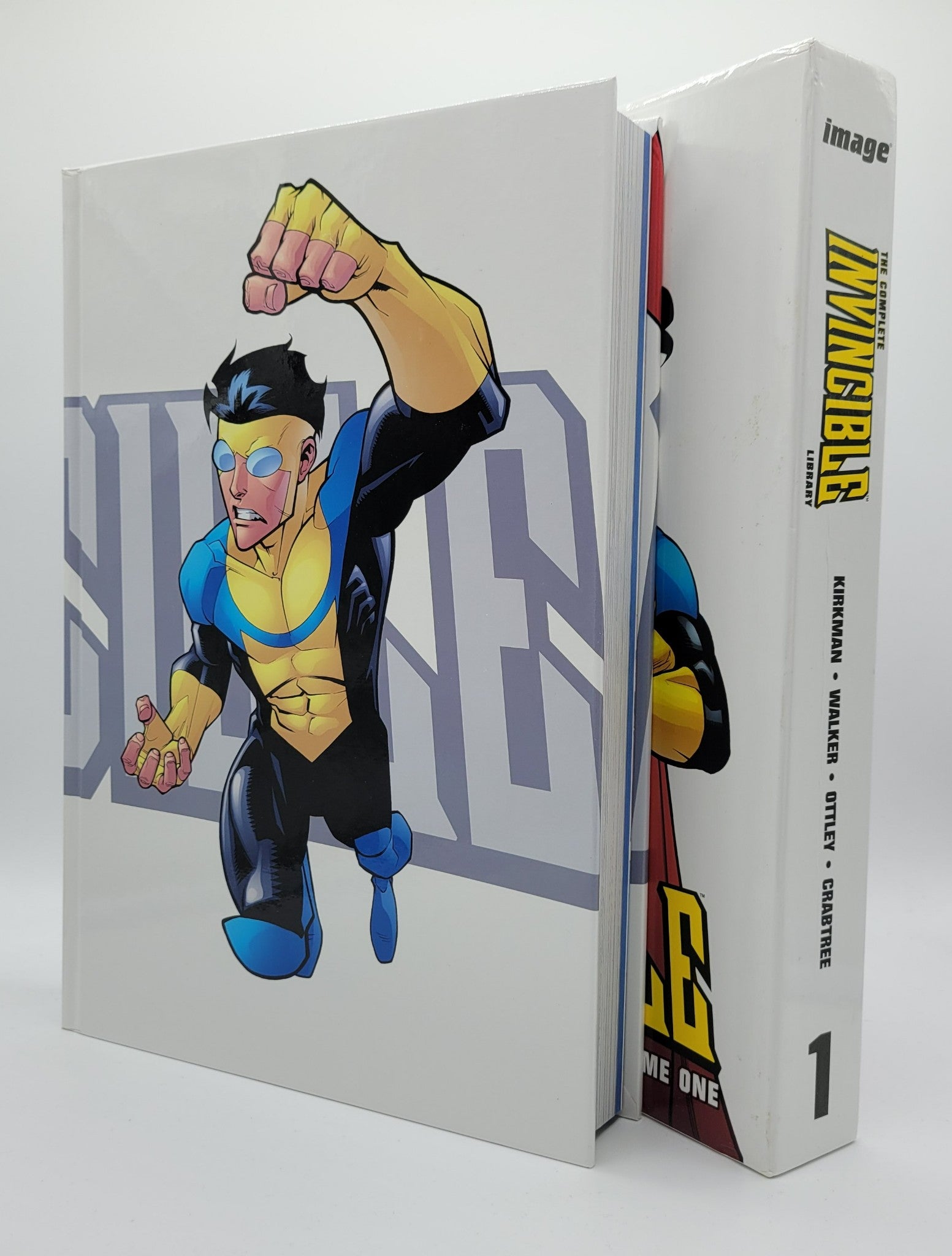 Invincible Vol 1 Complete Library HC