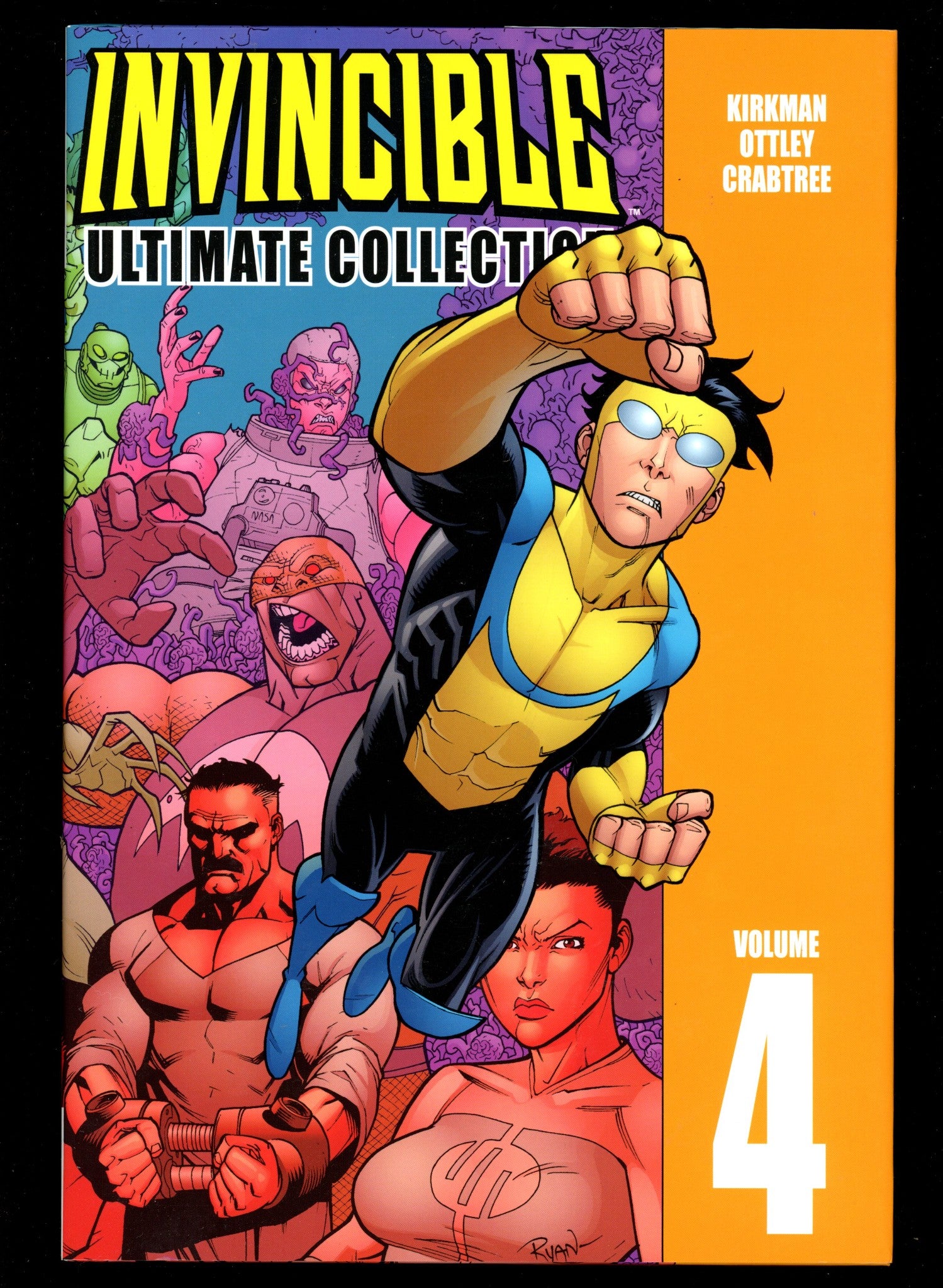 Invincible Vol 4 HC Ultimate Collection