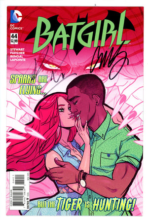 Batgirl Vol 4 44 Signed Stewart / Tarr