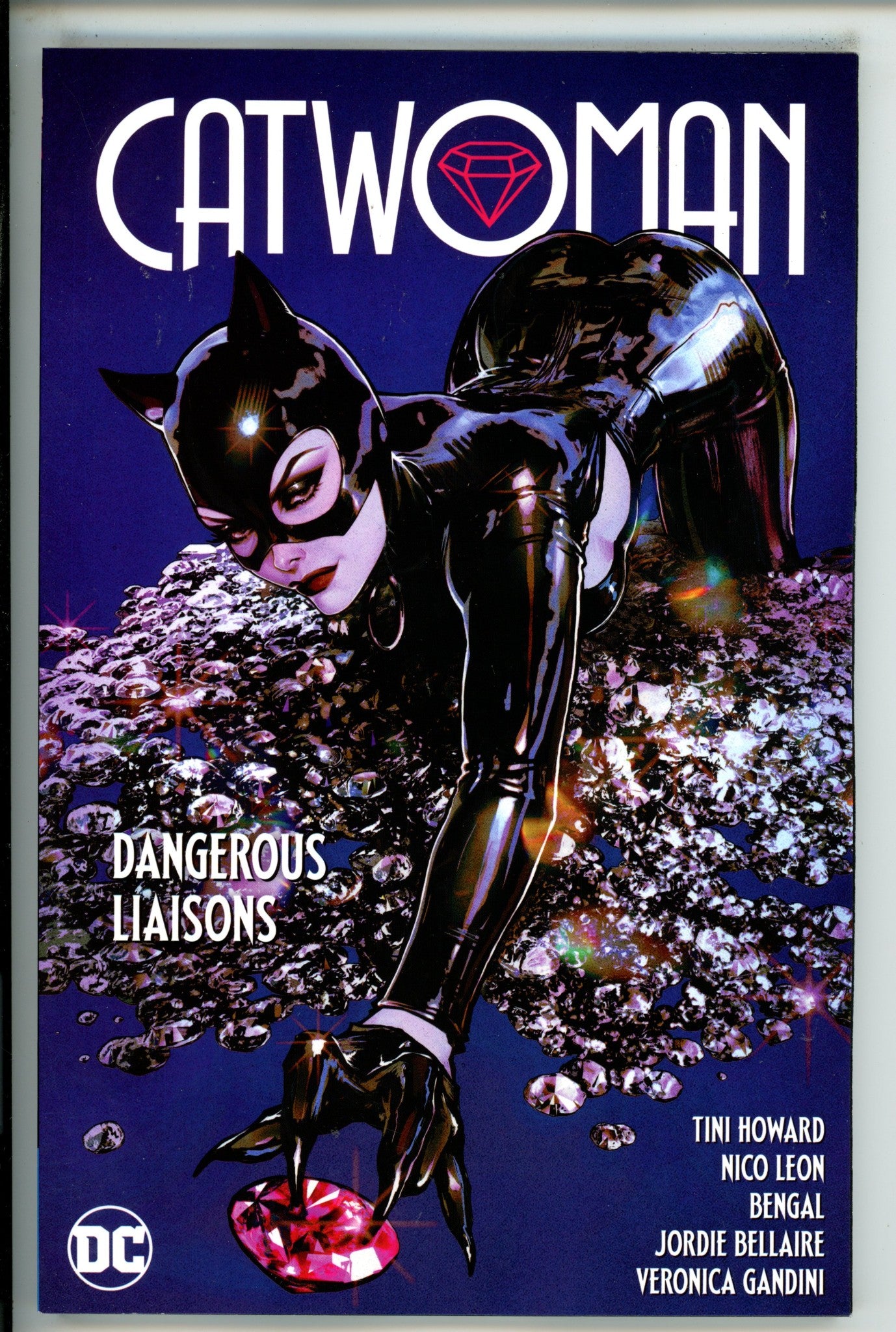 Catwoman Vol 1 TPB Dangerous Liasons