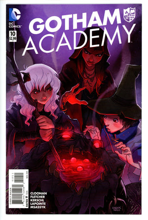 Gotham Academy 10