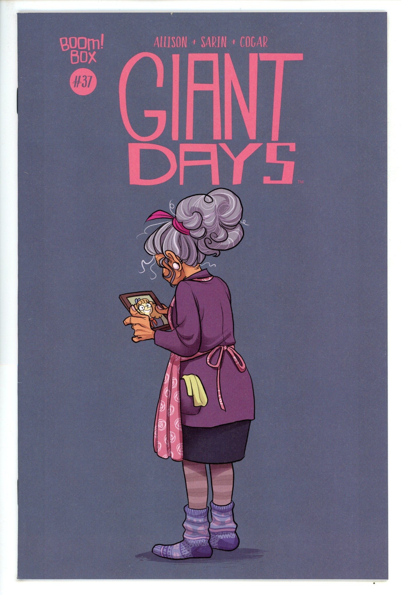 Giant Days 37