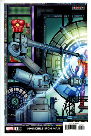 Invincible Iron Man Vol 4 7 Layton Connecting Variant (2023)