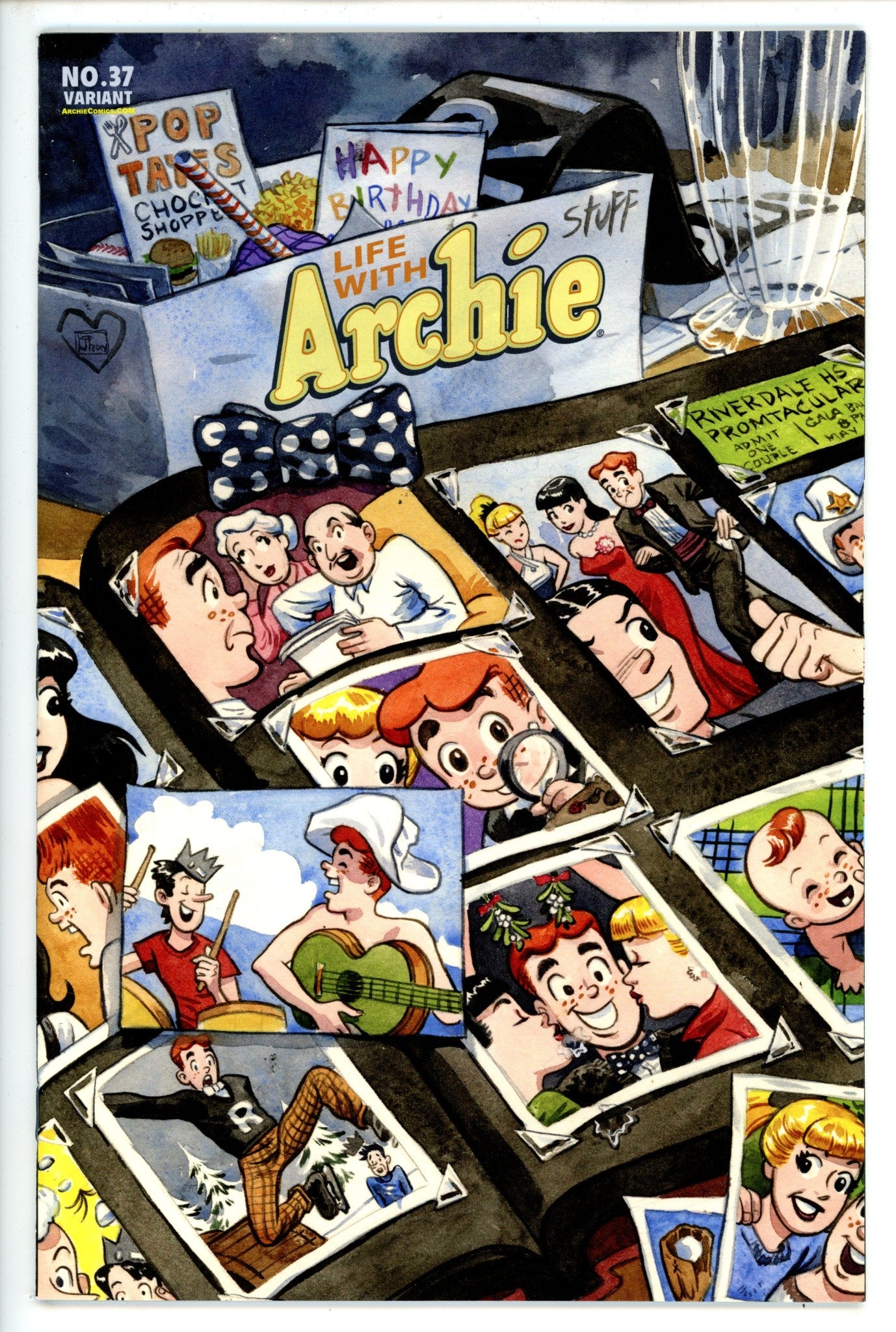 Life with Archie 37 Thompson Variant