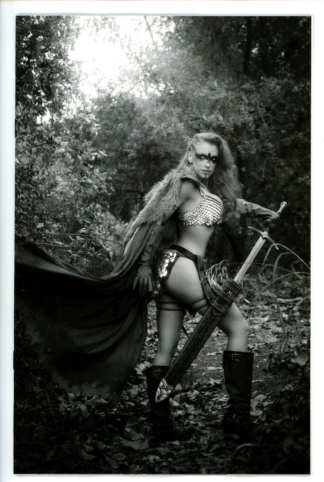 Red Sonja Black White Red 7 Cosplay Virgin Variant (2022)