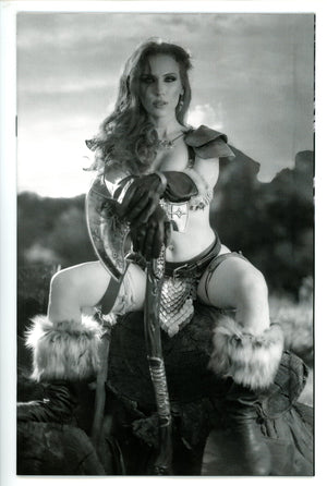Red Sonja Black White Red 1 Cosplay Variant (2021)