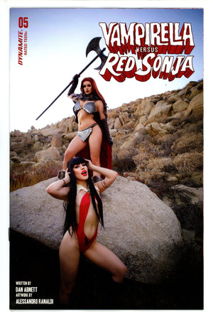 Vampirella Vs Red Sonja 5 Cosplay Variant (2023)