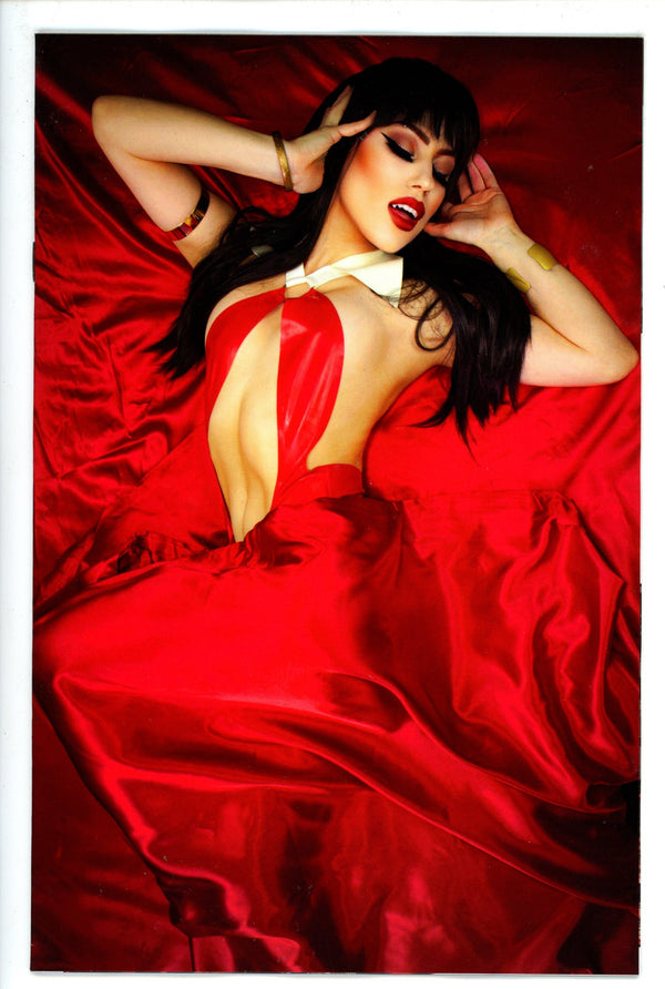 Vampirella Valentines Special 1 Cosplay Variant (2022)