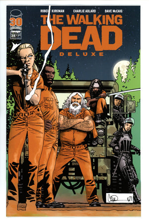 Walking Dead Deluxe 38 Adlard Variant (2022)