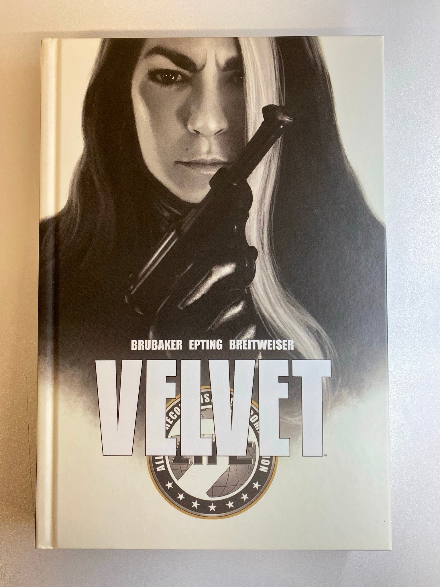 Velvet Deluxe Edition HC